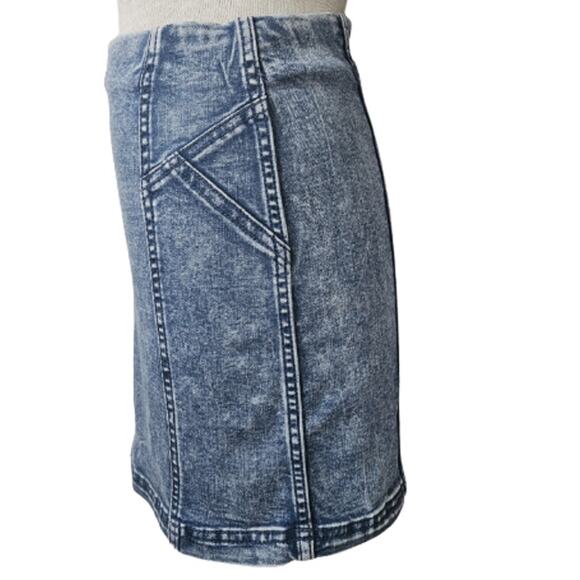 Denim Mini Pencil Skirt Size 2 - Picture 5 of 5